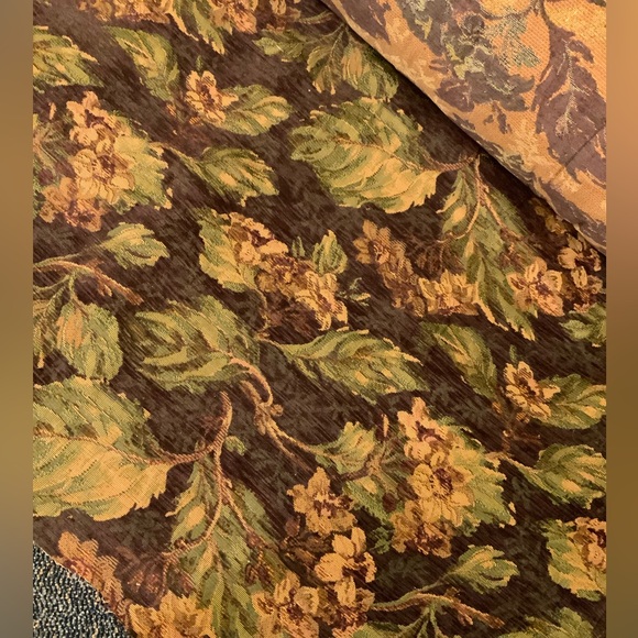 UPHOLSTERY/ DRAPERY FABRIC 4 yards - Picture 7 of 7